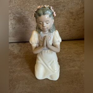 Fine Porcelain African American Praying Girl Angel Figurine, 6" H